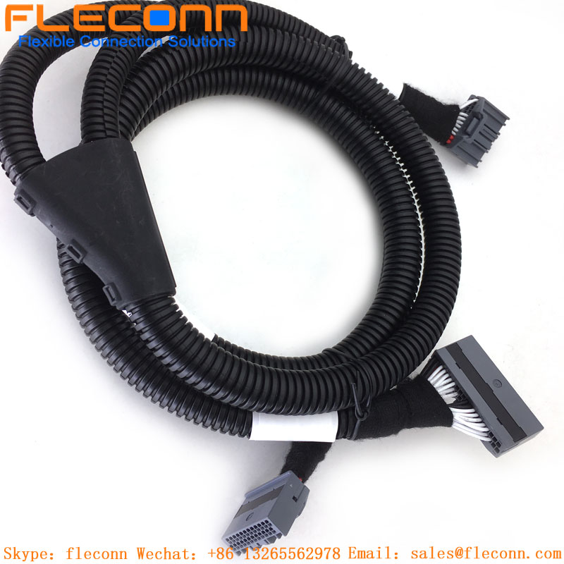 JAE MX34 Series 40P Male To 24P Male Cable Assembly JAE MX34 Series 40P Male To 24P Male Cable Assembly